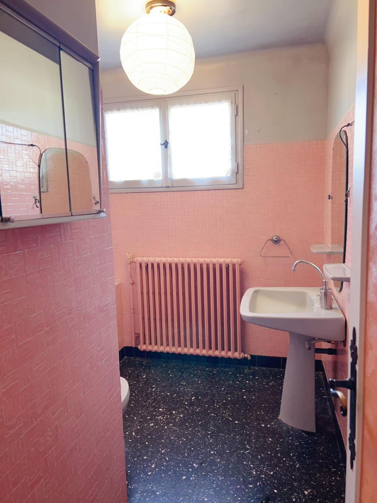 Habitación en casa particular 住在巴黎 Bondy